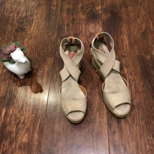 Tory Burch cork wedge size: 8